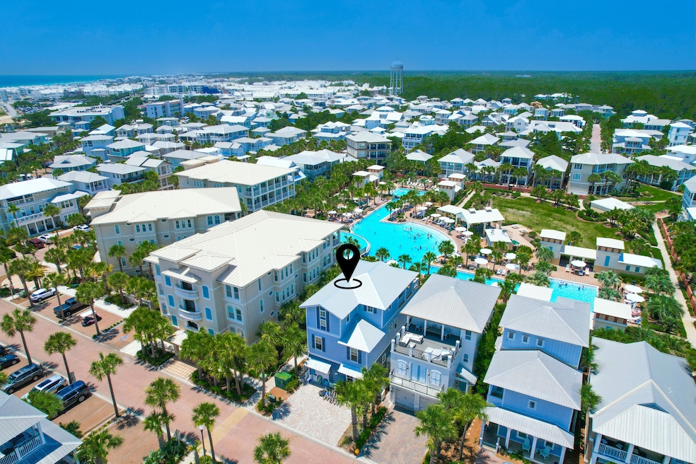 Positioned right on the pool!