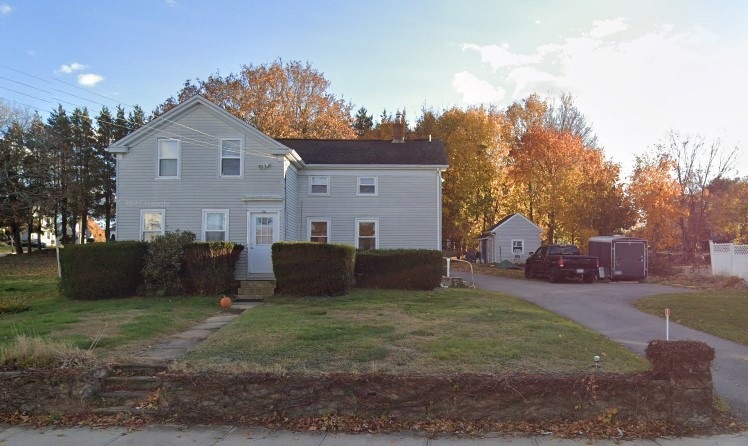 79 Oak St, Westerly, RI 02891 - photo 1
