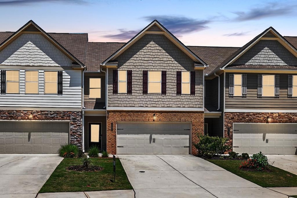 Sold $325,000 • Co-Listing Agent