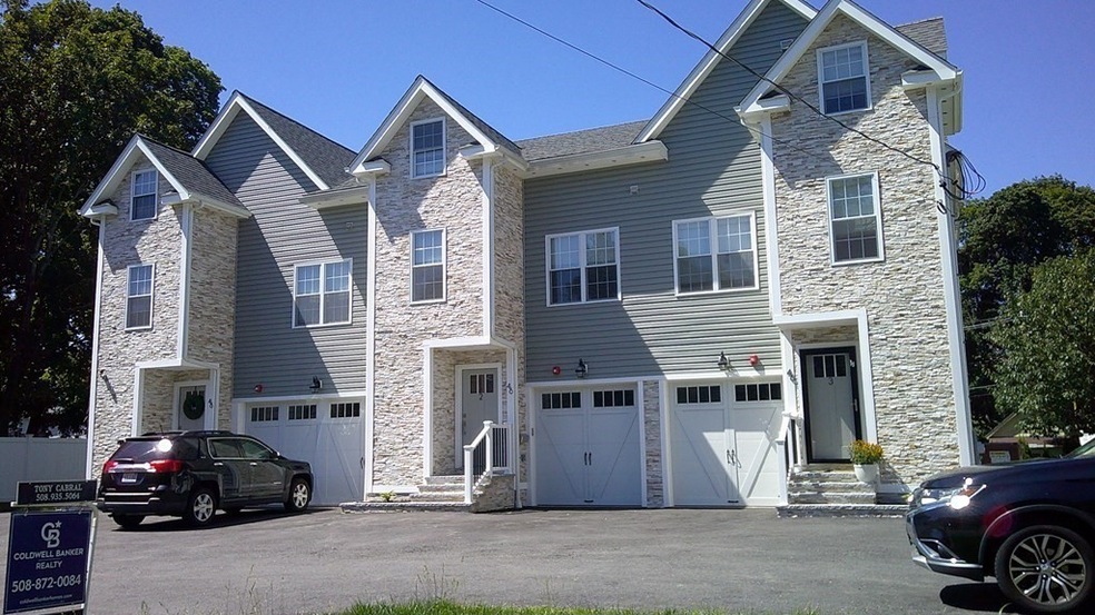 46 Church St unit 2, Hudson, MA 01749 - photo 1