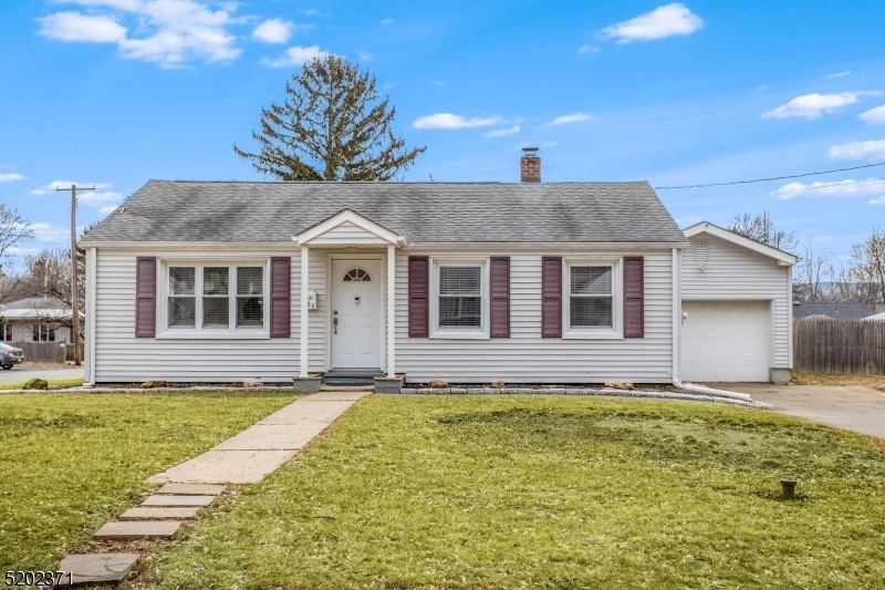 104 Hamilton Dr, Hackettstown, NJ 07840 - photo 1