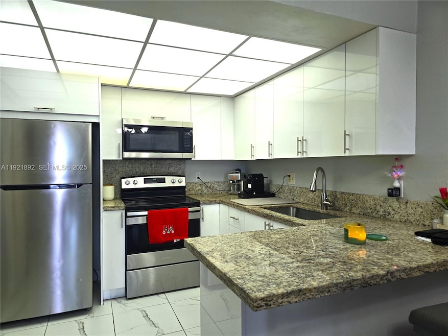 1750 W 56th St unit 216, Hialeah, FL 33012 - photo 1