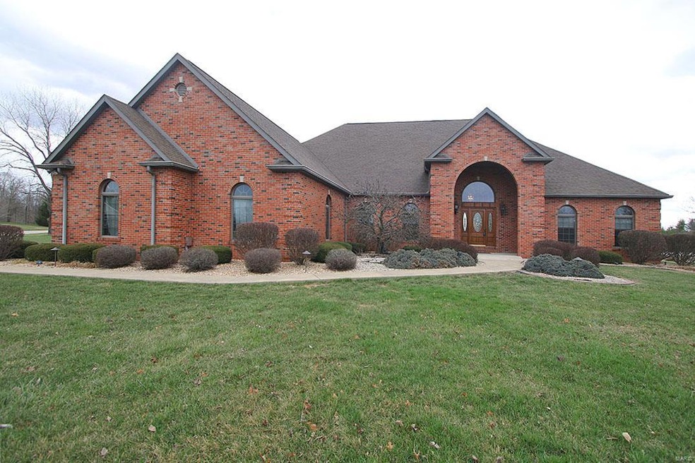 1204 Cinnamon Dr, Freeburg, IL 62243 - photo 1