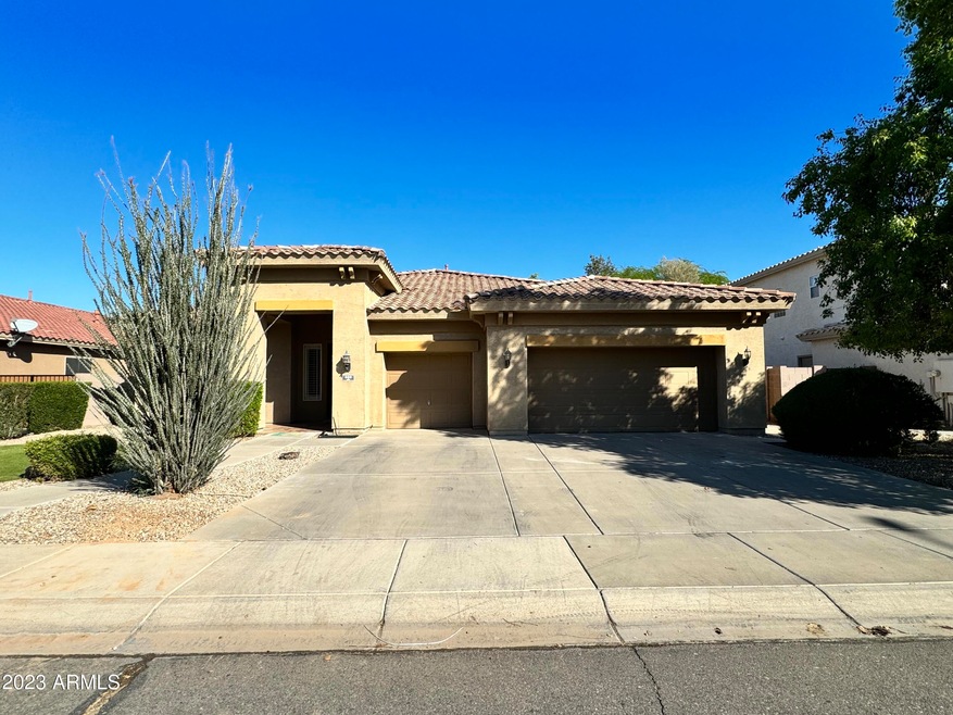 880 E Lynx Way, Chandler, AZ 85249 - photo 1