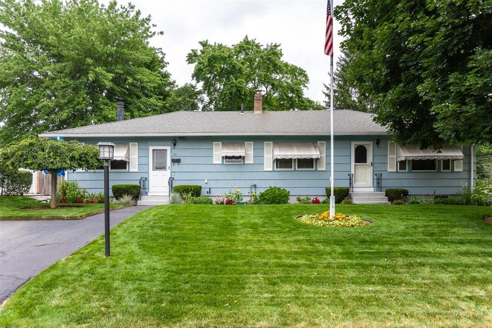 34 Tufts Dr, Nashua, NH 03064 - photo 1