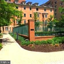 2203 12th Ct N unit 33, Arlington, VA 22201 - photo 1