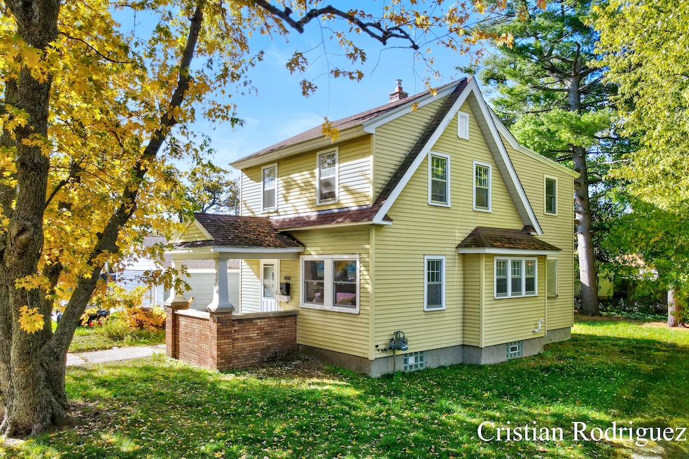1945 Silver Ave SE, Grand Rapids, MI 49507 - photo 1