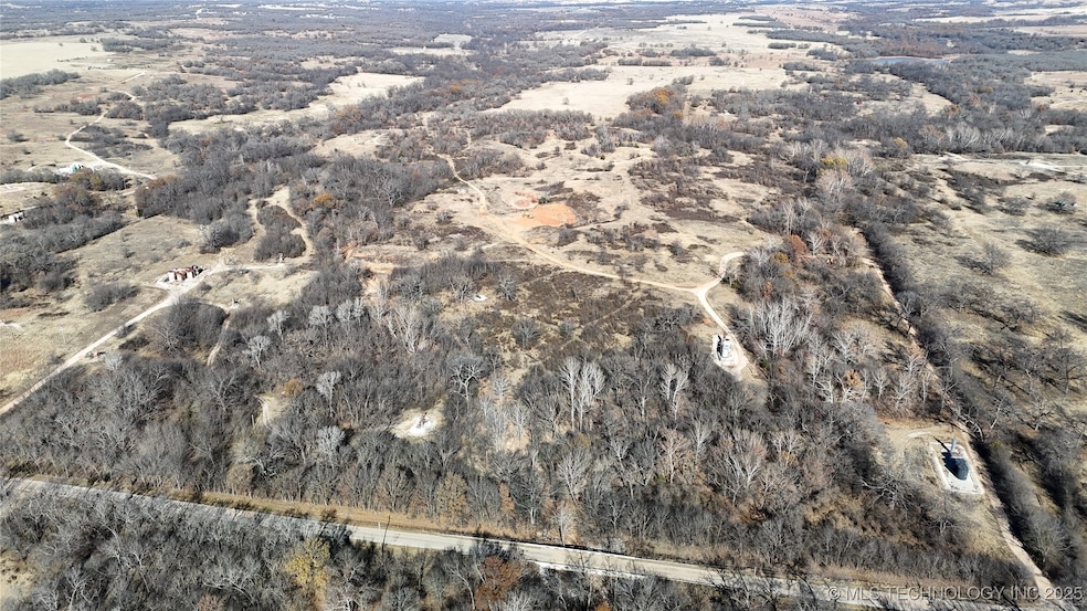 2477 Round up, Ratliff City, OK 73481 - photo 1