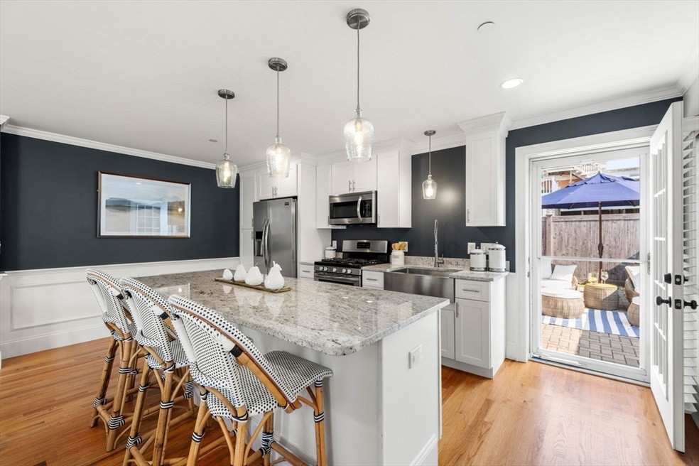 39 Fair St unit B, Newburyport, MA 01950 - photo 1