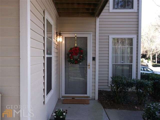Welcome home to your charming condo near the Chatt