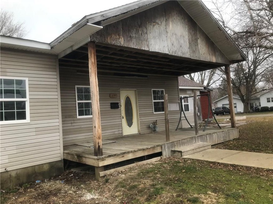 302 W Bow St, Thorntown, IN 46071 - photo 1