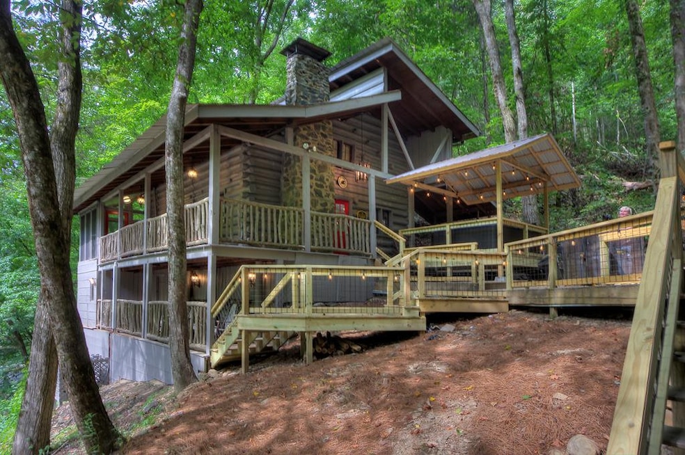 For Sale $595,000 • Co-Listing Agent