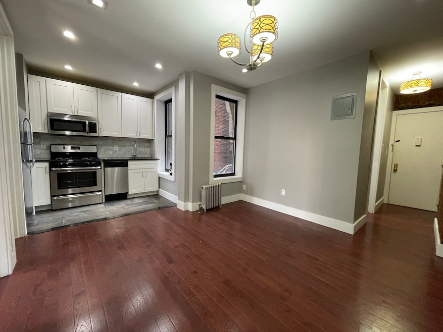 4308 Broadway unit 2, New York, NY 10033 - photo 1