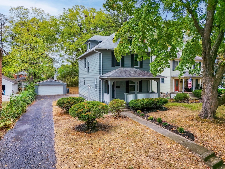853 college (Drone)-1
