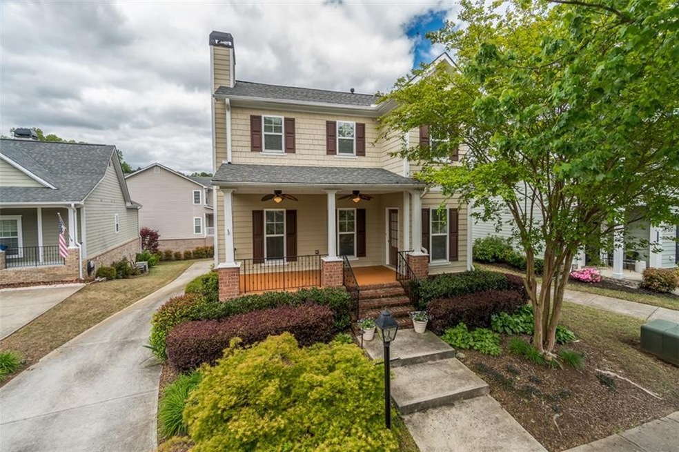 Beautiful craftsman style home in Suwanee Station!