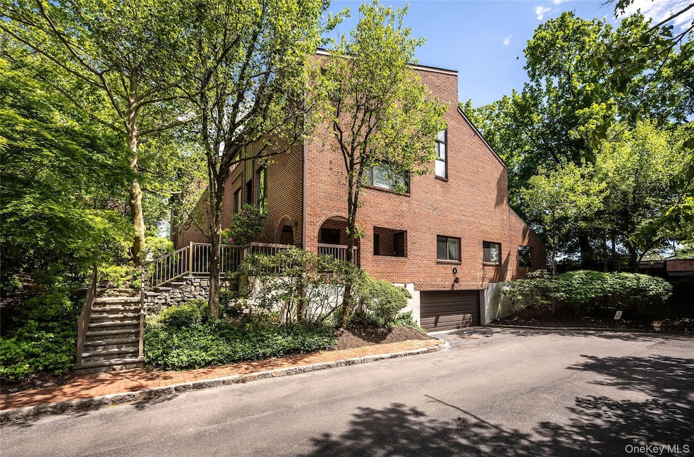 150 N Bedford Rd unit D1, Chappaqua, NY 10514 - photo 1