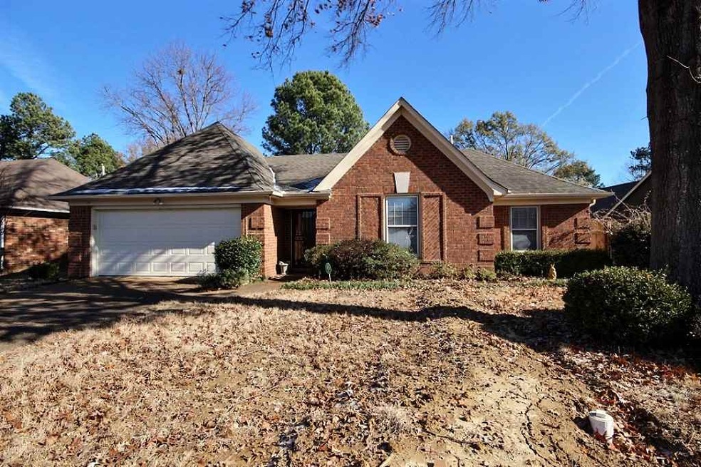 Immaculate 3 bedroom, 2 baths, well maintained hom
