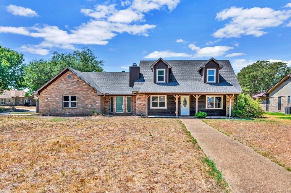 101 Buckingham Place, Hewitt, TX 76643 MLS 218037