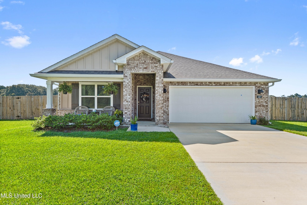 Pending $239,999 • Co-Listing Agent