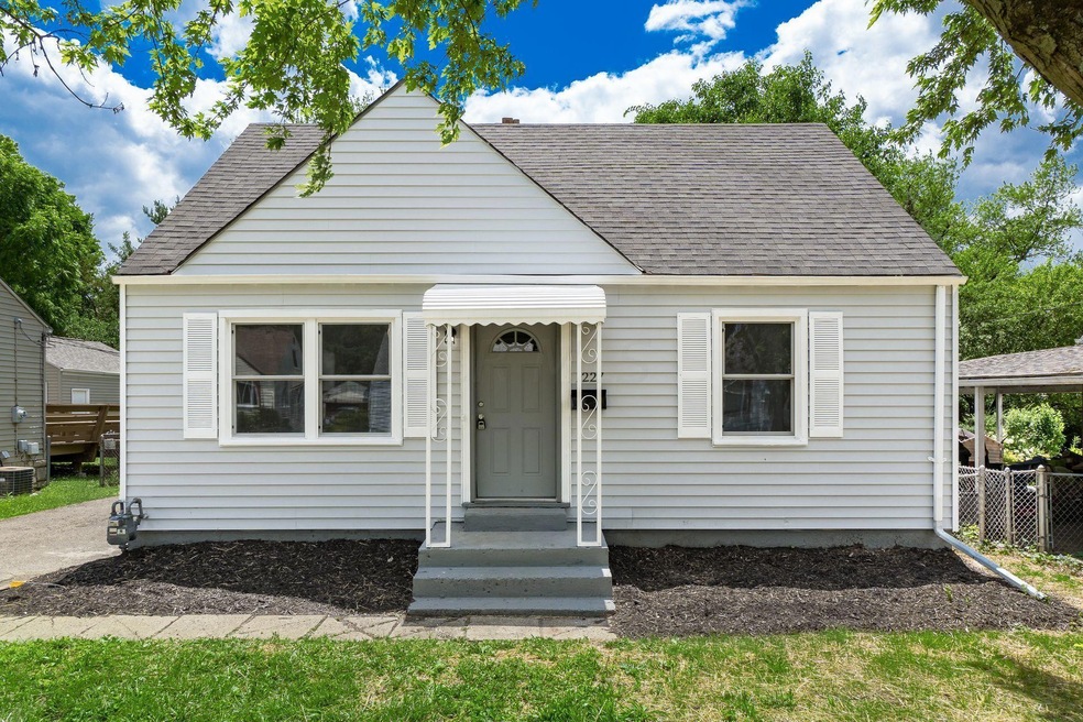 1227 Pauline Ave, Columbus, OH 43224 - photo 1
