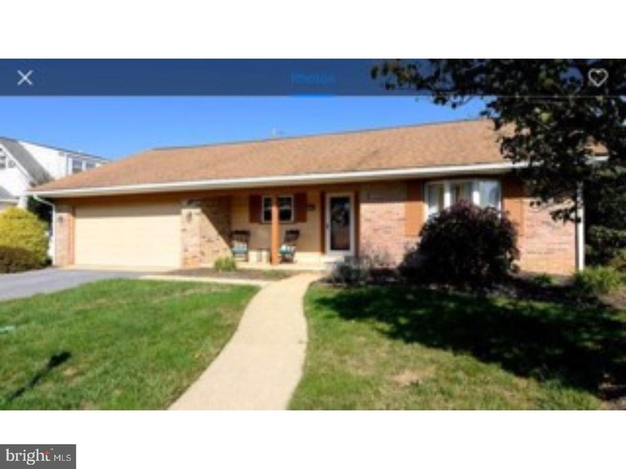 1209 Lilac Ln, Reading, PA 19609 - photo 1