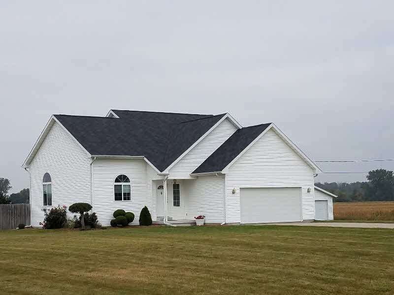 Just quiet peaceful country living. 3 bed,3 bath h