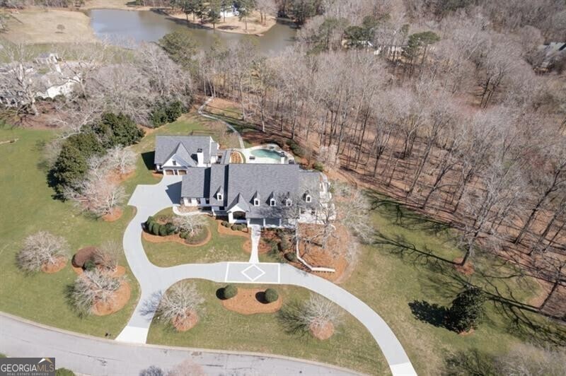 FIVE STARS!! This estate has it all! Main house pl