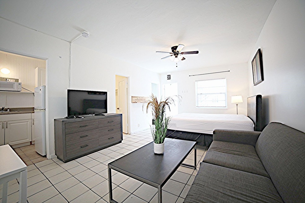 4109 N Ocean Dr unit 10, Lauderdale By the Sea, FL 33308 - photo 1