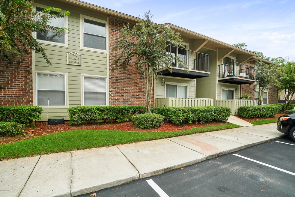 3737 Loretto Road Unit 908