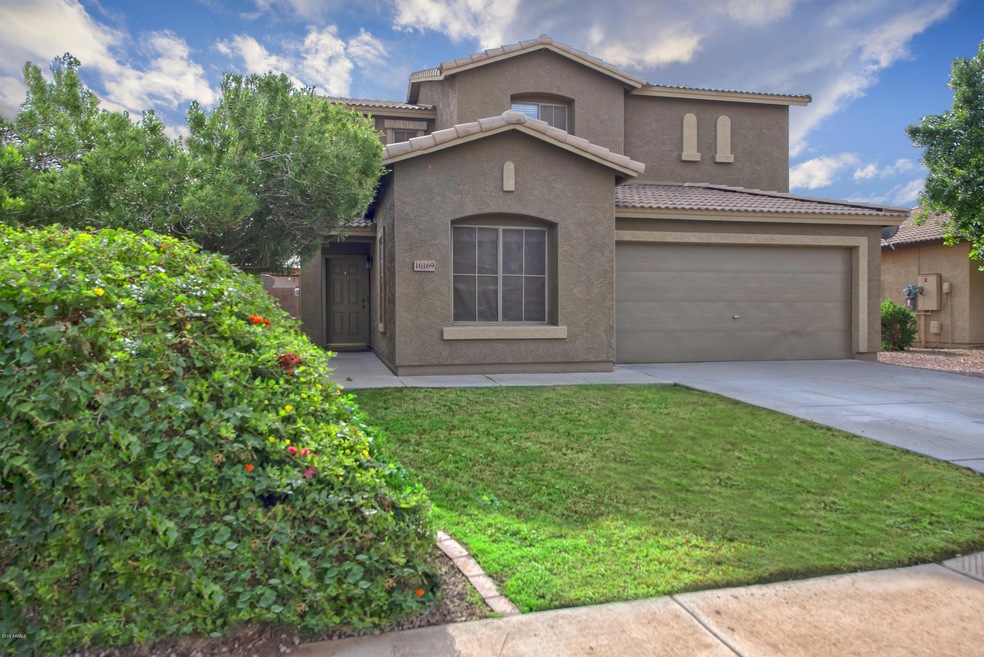 002_Nice Curb Appeal
