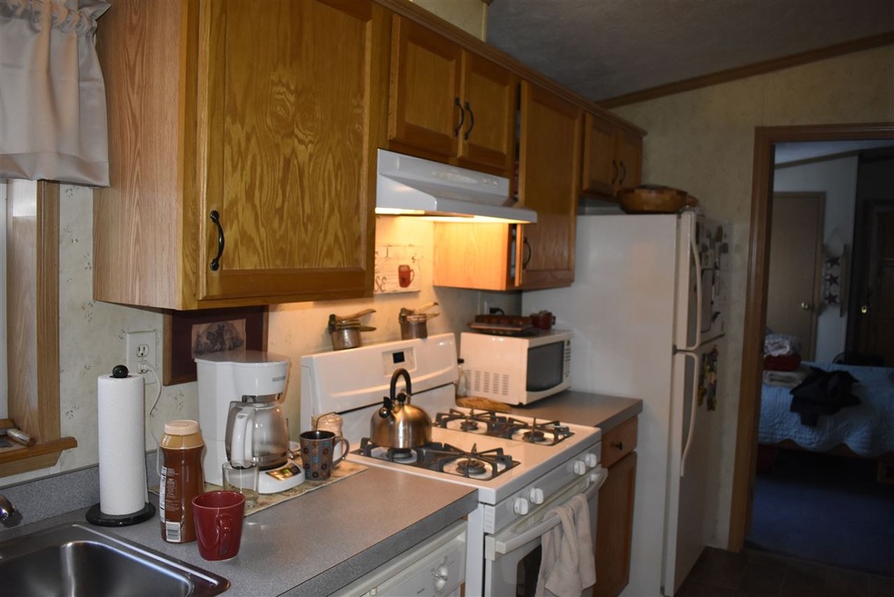 63 Hodge Hill Rd, Lisbon, NH 03585 - photo 1