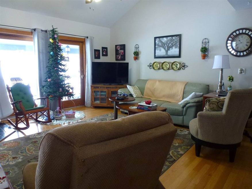 31 Clark Hill Rd, West Rutland, VT 05777 - photo 1