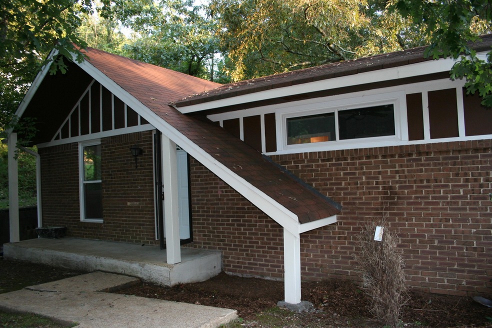 5210 Donlyn Ln, Hixson, TN 37343 - photo 1