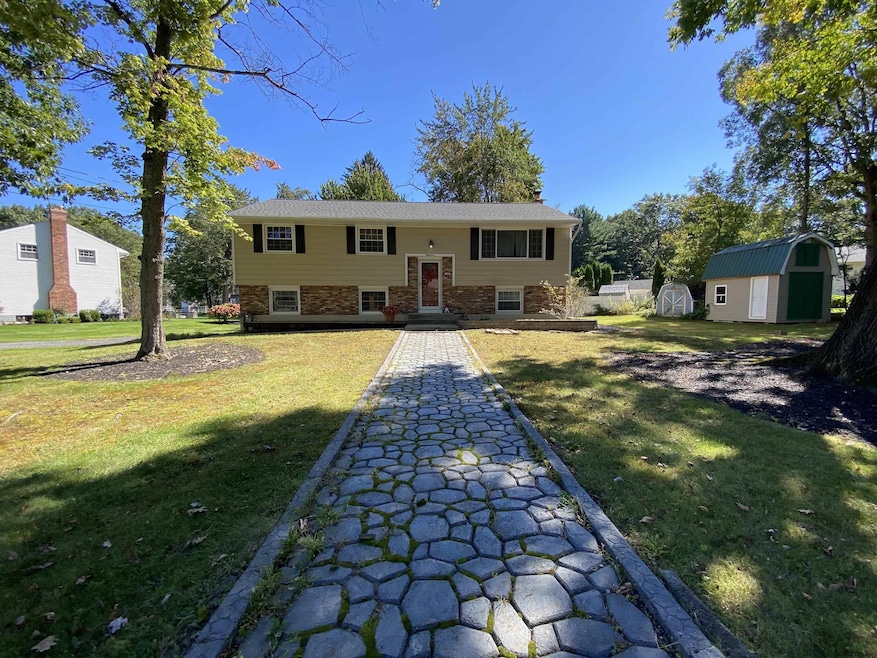 18 Weston Dr, Clifton Park, NY 12065 - photo 1