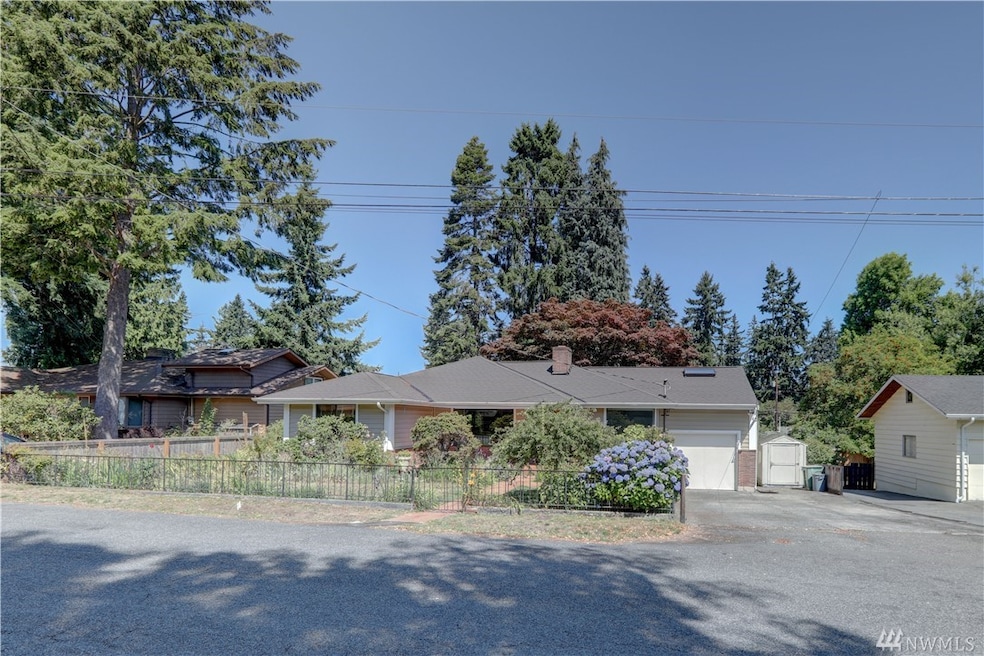 7627 195th St SW, Edmonds, WA 98026 - photo 1