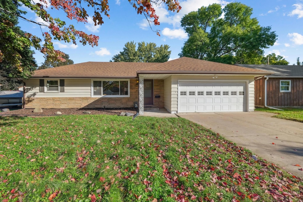 6322 50th Ave N, Minneapolis, MN 55428 - photo 1