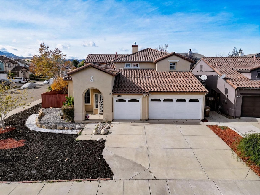 2464 Silveria Way, Antioch, CA 94531 - photo 1