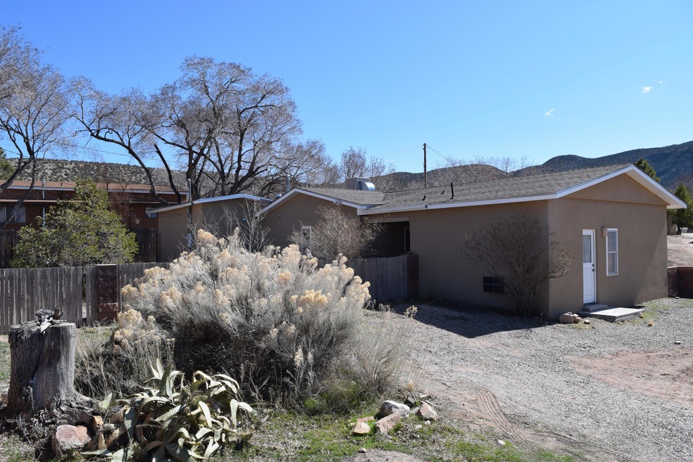 660 State Highway 165, Placitas, NM 87043 - photo 1