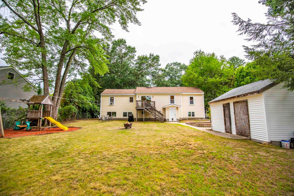 22 Alison Dr, Seabrook, NH 03874 - photo 1