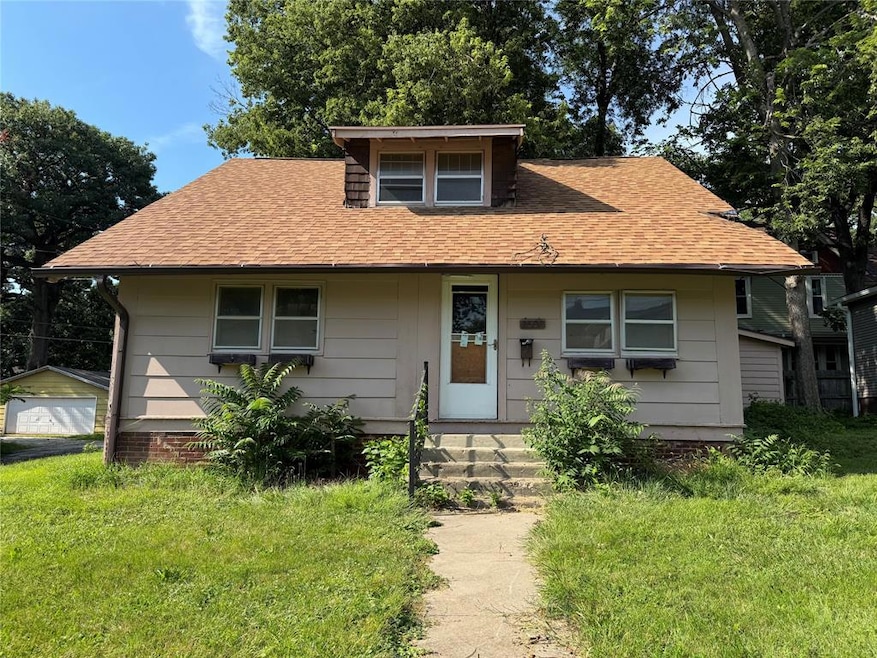 2609 School St, Des Moines, IA 50311 - photo 1