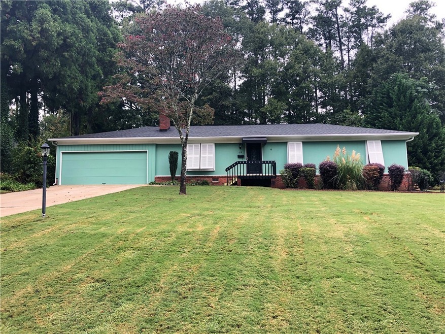 Easy to Maintain Landscaping
