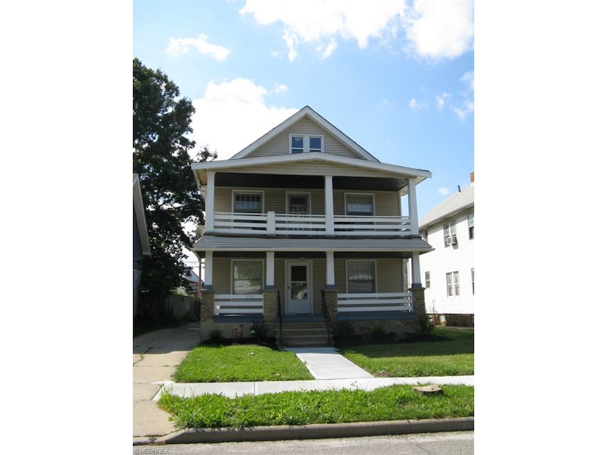 Welcome to 2122 Waterbury