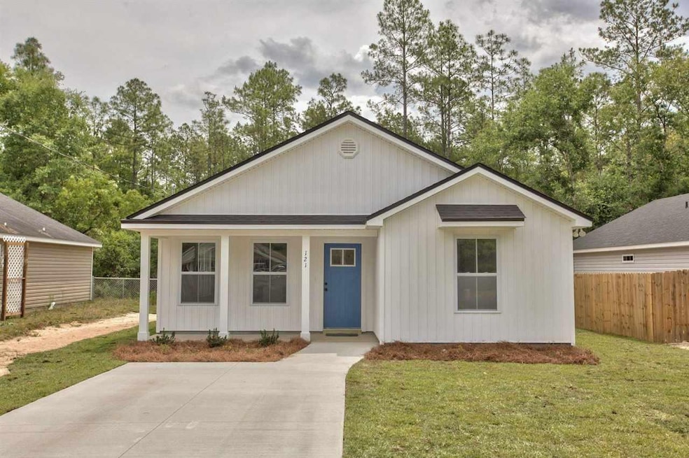 25 Tranquil Ln, Crawfordville, FL 32327 - photo 1