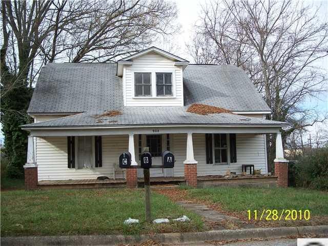 908 8th St, Statesville, NC 28677 - photo 1
