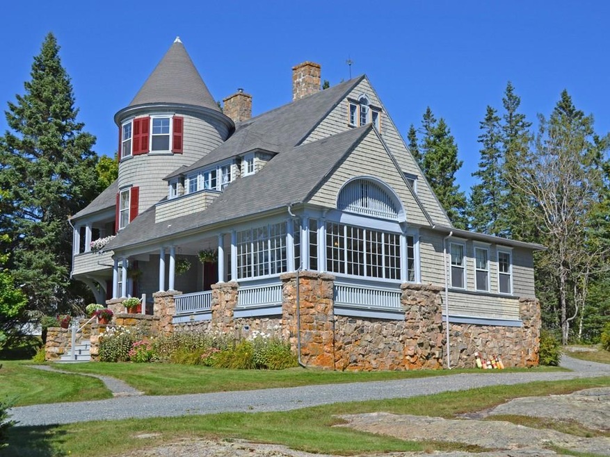 This beautiful Victorian cottage is...