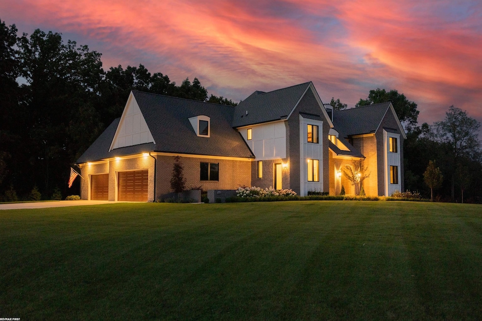 For Sale $964,900