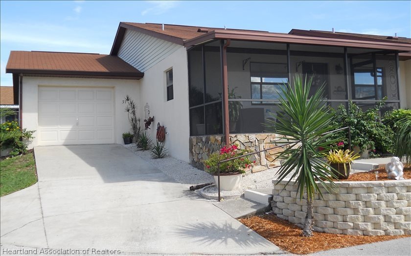 37 Glory Dr, Lake Placid, FL 33852 - photo 1