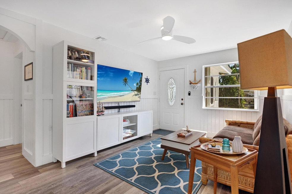 Living room-Alt View
