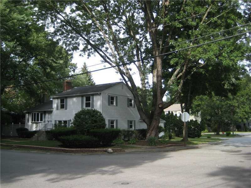 14 Old Rd N, Coventry, RI 02816 - photo 1