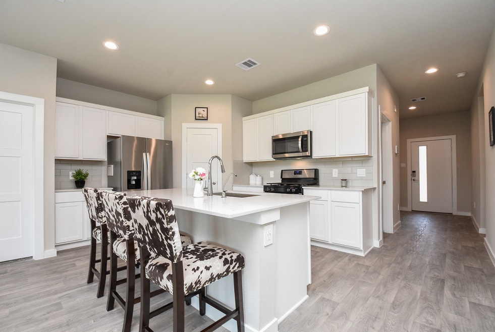 12119 Bear River Dr, Conroe, TX 77384 - photo 1